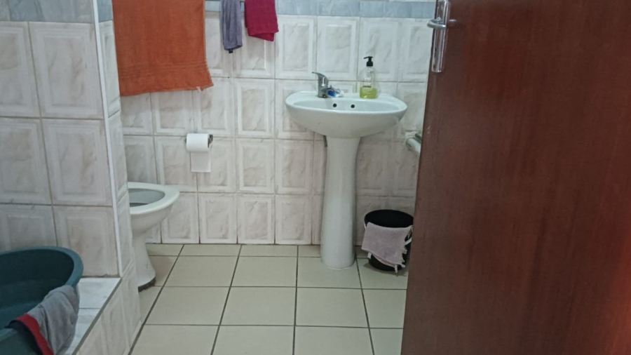 11 Bedroom Property for Sale in Gonubie Eastern Cape
